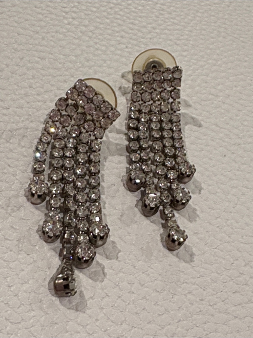 Vintage Rhinestone Dangle Earrings Pierced 
New
9/26